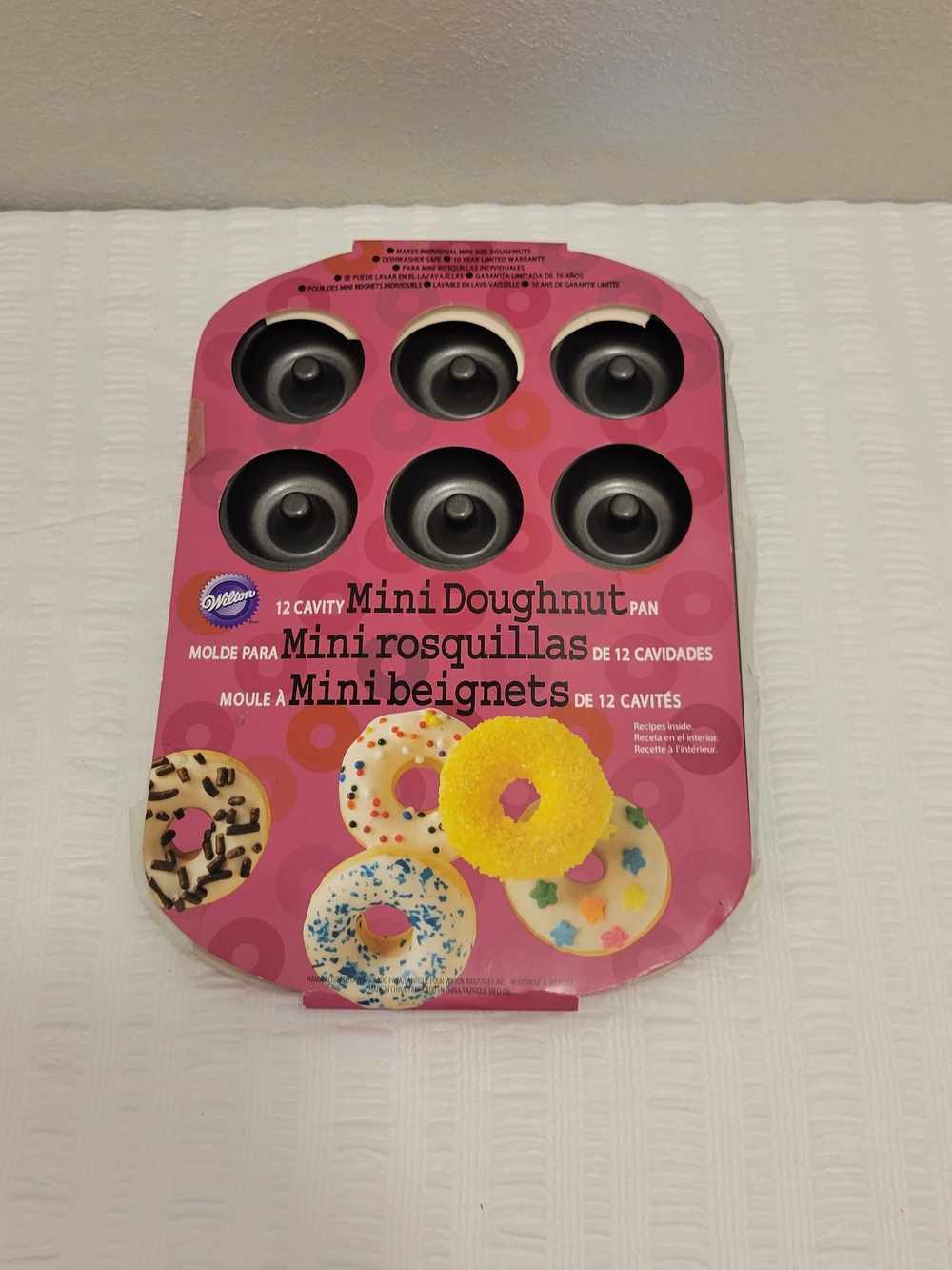 Wilton Mini Doughnut Pan - Pink Packaging 2 Pan Set